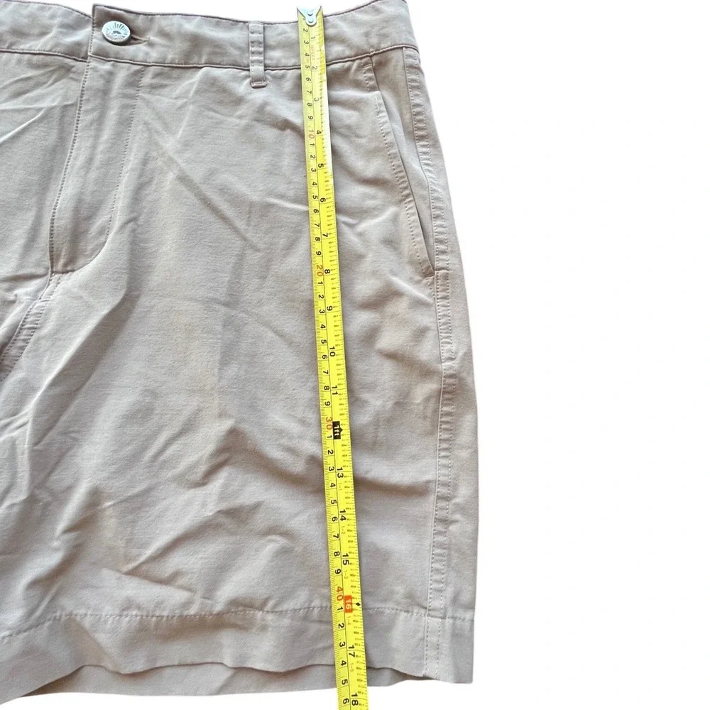 Faherty All Day Shorts Men 34 Khaki Tan Hybrid 7 Inch Inseam Casual Summer Beach